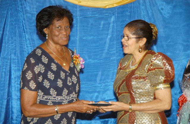 missrubyburtonleftretireereceivingaspecialawardforyearsofservicetothenationallibraryofjamaica.jpg